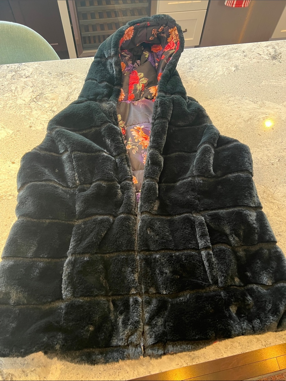 Roaman's Reversible Faux Fur Floral Puffer Vest Hooded Black Multi Size 20W New - Picture 10 of 13
